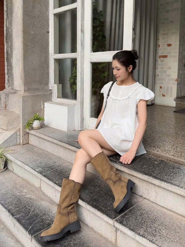 Áo babydoll, 'phù thủy' giấu dáng giúp nàng tự tin xuống phố- Ảnh 7. Áo babydoll, 'phù thủy' giấu dáng giúp nàng tự tin xuống phố- Ảnh 7.