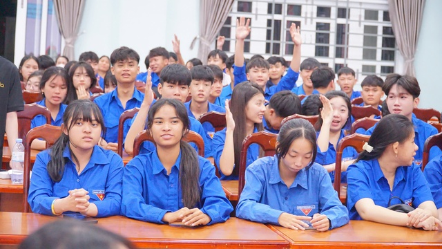 Cử tri trẻ với ngày hội non sông- Ảnh 2.