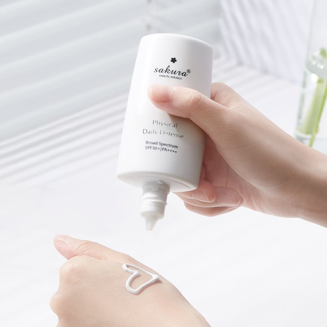 Top 7 kem chống nắng mỏng mịn, kh&ocirc;ng mua lại lần 2 m&agrave; l&agrave; &lsquo;N lần&rsquo; - Ảnh 5.