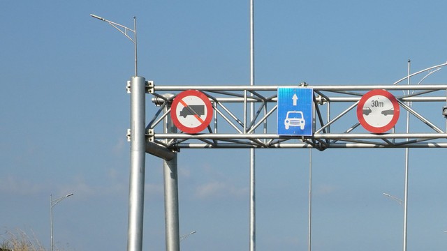 Đường cấm ô tô tải có bao gồm xe tải van? - Ảnh 3. Đường cấm ô tô tải có bao gồm xe tải van? - Ảnh 3.