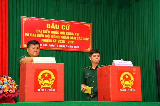  Lâm Đồng 5 khu vực bỏ phiếu sớm hơn ngày bầu cử toàn quốc- Ảnh 7.