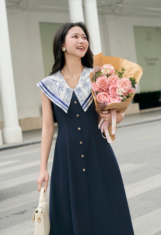 Quyến rũ, thu hút từ văn phòng đến đường phố cùng trang phục cổ chữ V- Ảnh 2.