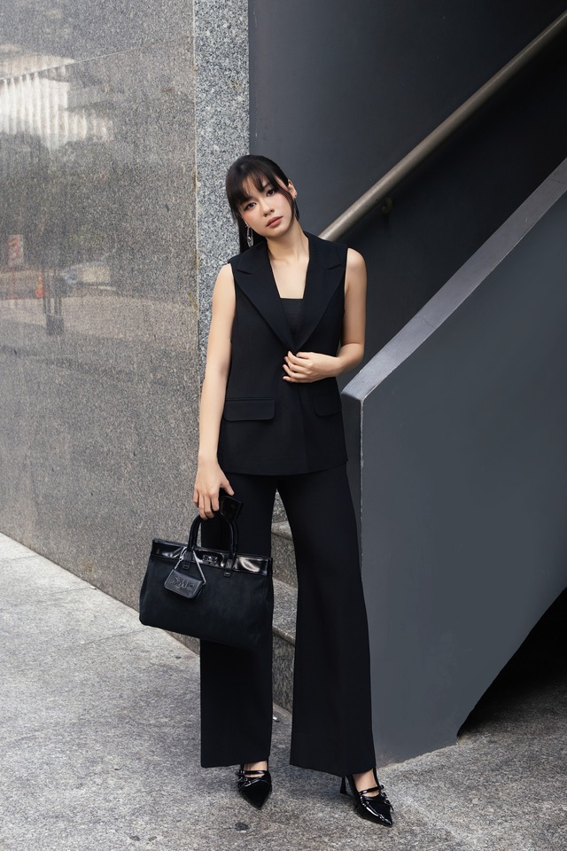 Màu be, đen và trắng qua những công thức phối đồ thanh lịch- Ảnh 7.