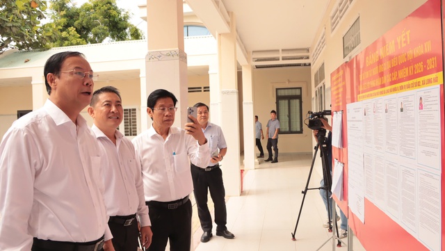 Ngư dân xã Long Hải sẵn sàng cho ngày hội bầu cử 2026 - Ảnh 1.