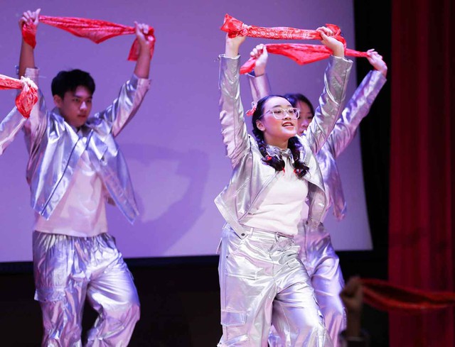 Một trường quốc tế đạt 14 giải cao kỳ thi học sinh giỏi lớp 12- Ảnh 2.