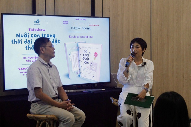 &ldquo;Để con được ốm&rdquo; sau 10 năm: Cha mẹ c&oacute; n&ecirc;n hỏi AI khi con bệnh?  - Ảnh 1.