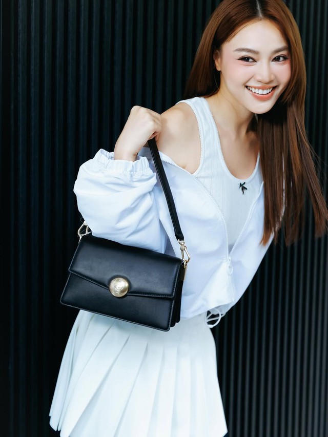 Chinh phục mọi ánh nhìn bằng nét thanh lịch từ túi da cổ điển- Ảnh 6.