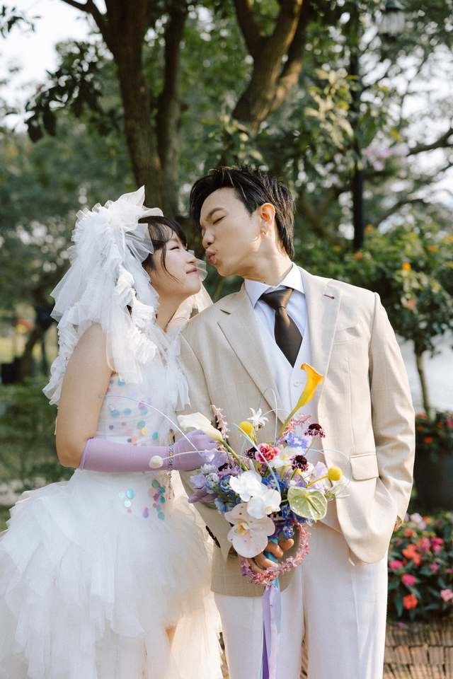 Hoàng Dũng ra mắt ca khúc tặng vợ trong đám cưới bí mật - Ảnh 1.