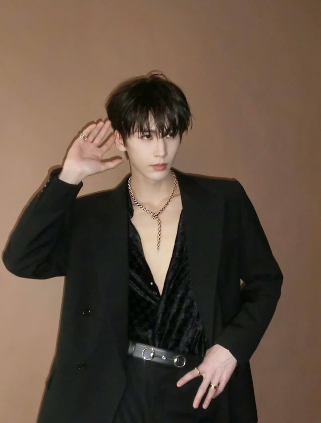 Mỹ nam phim cổ trang Trương Lăng Hách từng nặng gần 100 kg thời còn đi học - Ảnh 3.