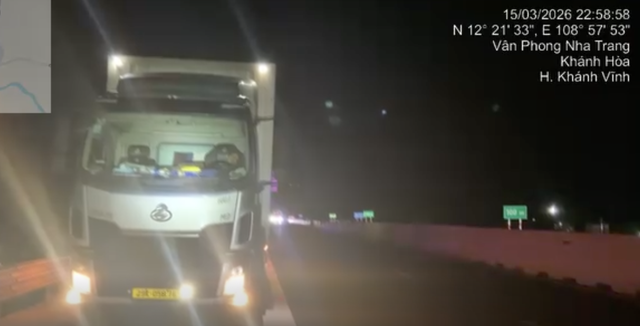 CSGT phạt nguội 60 xe dừng, đỗ sai quy định trên cao tốc TP.HCM - Vân Phong - Ảnh 2.