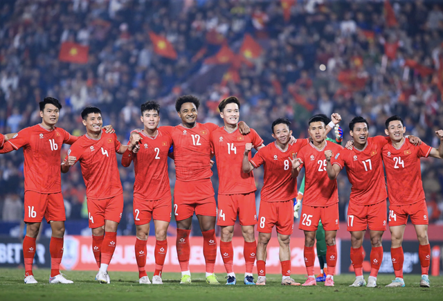 Lịch thi đấu đội tuyển Việt Nam - Malaysia mới nhất sau khi AFC ra án: Đá mấy giờ, phát kênh nào?- Ảnh 1. Lịch thi đấu đội tuyển Việt Nam - Malaysia mới nhất sau khi AFC ra án: Đá mấy giờ, phát kênh nào?- Ảnh 1.