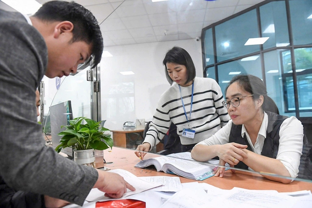 9 nhóm đối tượng dự kiến được tăng lương cơ sở từ 1.7   - Ảnh 1.