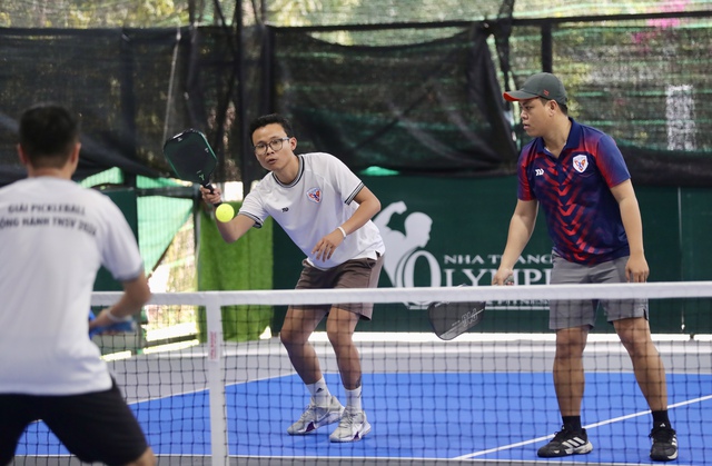 Giải pickleball thắt chặt tình cảm giữa những người cống hiến cho giải TNSV THACO cup 2026- Ảnh 11. Giải pickleball thắt chặt tình cảm giữa những người cống hiến cho giải TNSV THACO cup 2026- Ảnh 11.