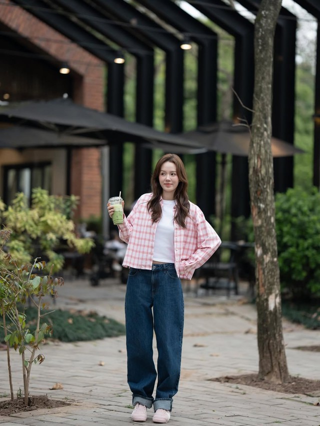 Khai mở đa dạng phong cách với áo sơ mi caro - Ảnh 2.