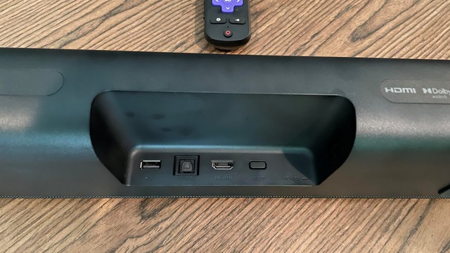 Vai trò ít ai biết của cổng USB trên loa soundbar - Ảnh 1.