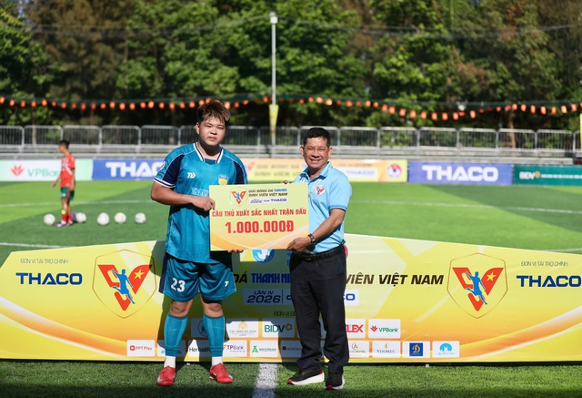 HLV Trường ĐH Công nghệ TP.HCM sáng suốt như Van Gaal, đánh bại cựu sao HAGL Đông Triều- Ảnh 4.