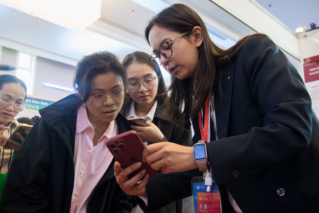 ĐH Thanh Hoa, Bắc Kinh, Ph&uacute;c Đ&aacute;n... top Trung Quốc tuyển học sinh Việt thế n&agrave;o? - Ảnh 1.