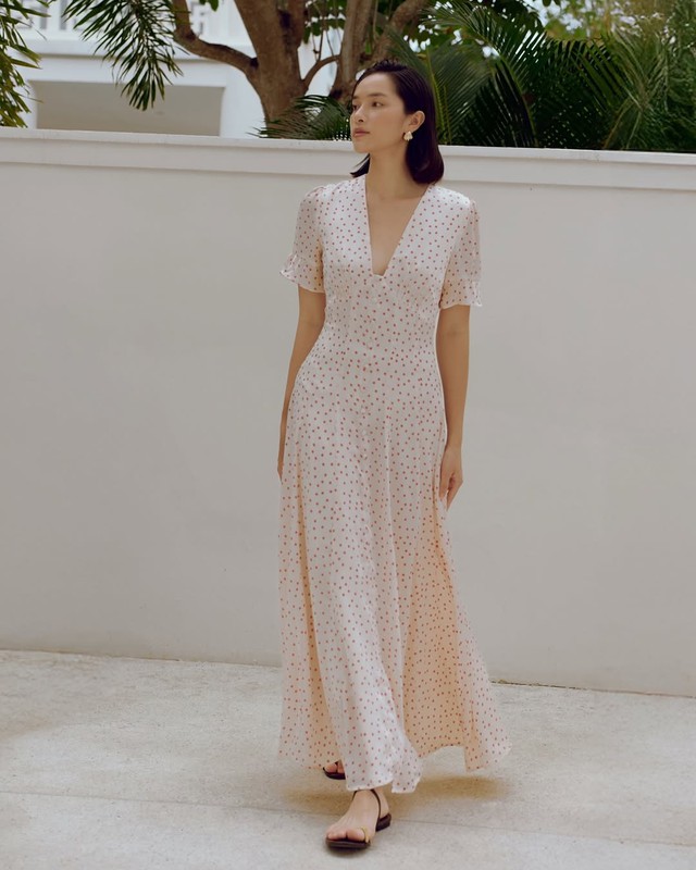 Tỏa sáng trong chuyến đi biển mùa hè cùng váy maxi - Ảnh 6.