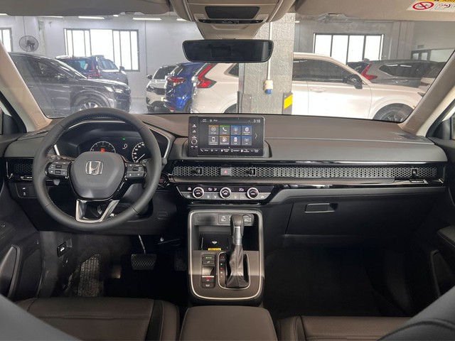 Honda CR-V cải tiến bản m&aacute;y xăng tại Việt Nam, gi&aacute; tăng nhẹ l&ecirc;n 1,039 tỉ đồng - Ảnh 2.