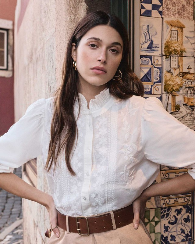 Mẹo phối áo sơ mi tạo nên các bản phối sang trọng mà vẫn thoải  mái - Ảnh 9.