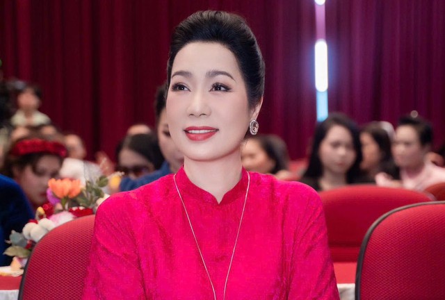 NSND Trịnh Kim Chi học tiến sĩ, h&ocirc;n nh&acirc;n vi&ecirc;n m&atilde;n ở tuổi 55- Ảnh 1.