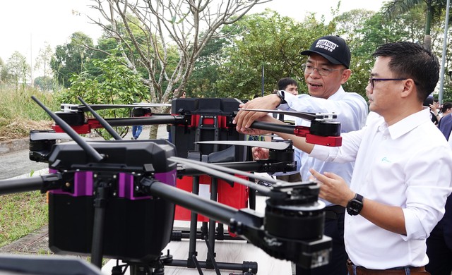 TP.HCM nắn dòng kiều hối tỉ USD từ tiêu dùng sang đầu tư công nghệ- Ảnh 1. TP.HCM nắn dòng kiều hối tỉ USD từ tiêu dùng sang đầu tư công nghệ- Ảnh 1.