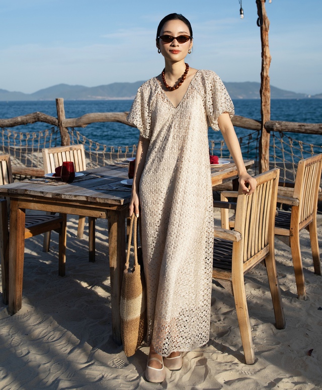 Tỏa sáng trong chuyến đi biển mùa hè cùng váy maxi - Ảnh 4.