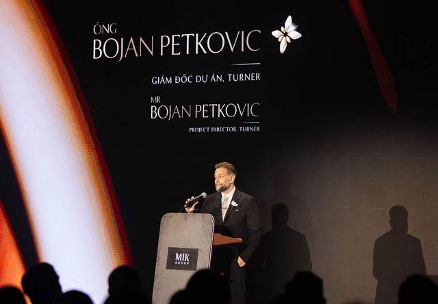  &lsquo;In Bloom&rsquo; - Khi nghệ thuật mở ra c&acirc;u chuyện mới của d&ograve;ng sản phẩm hạng sang- Ảnh 4.