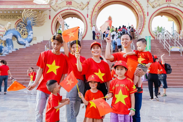 Chưa đến lễ Giỗ tổ, nhiều người đ&atilde; rục rịch cắt ph&eacute;p nghỉ 9 ng&agrave;y- Ảnh 1.