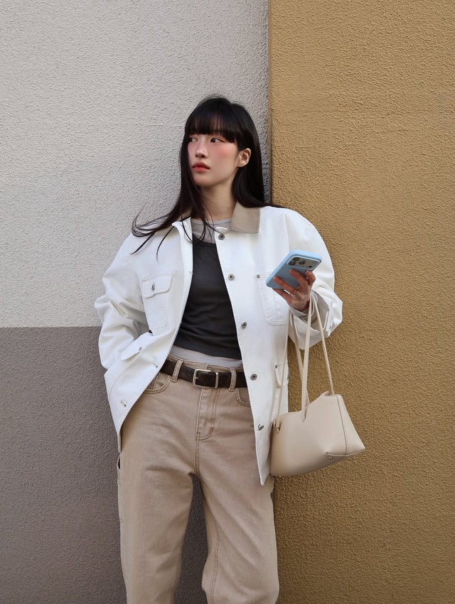 Nâng tầm khí chất từ trang phục tông màu be mang vẻ đẹp bền vững - Ảnh 2.