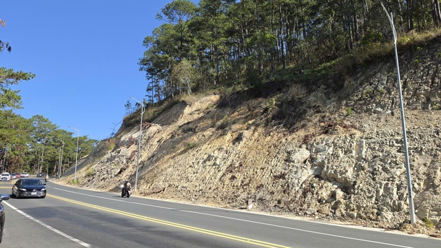 Đ&egrave;o Prenn l&ecirc;n Đ&agrave; Lạt vẫn tiềm ẩn nguy cơ sạt lở- Ảnh 11.