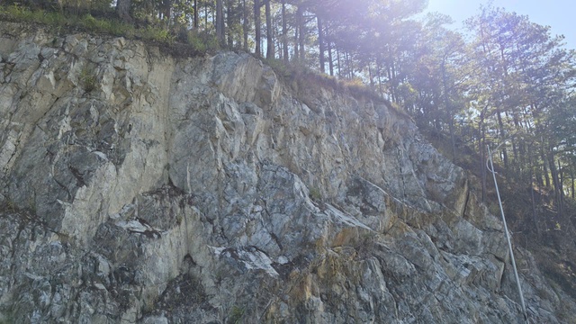 Đ&egrave;o Prenn l&ecirc;n Đ&agrave; Lạt vẫn tiềm ẩn nguy cơ sạt lở- Ảnh 10.