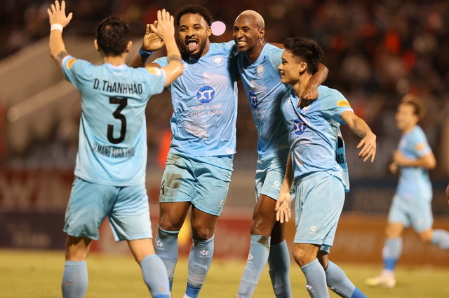 Xu&acirc;n Son tỏa s&aacute;ng, Nam Định thắng h&uacute; v&iacute;a Đ&agrave; Nẵng: Gi&agrave;nh v&eacute; v&agrave;o b&aacute;n kết C&uacute;p quốc gia- Ảnh 1.