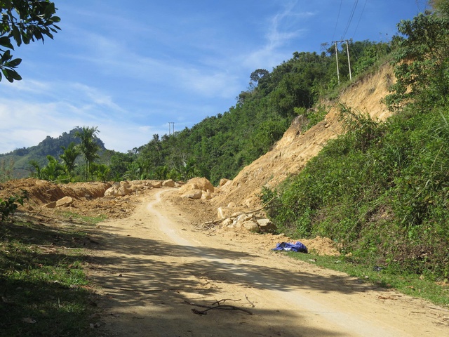 'Gieo chữ' tr&ecirc;n non: Đổi thay ở ng&ocirc;i trường từng 'đội sổ' - Ảnh 1.