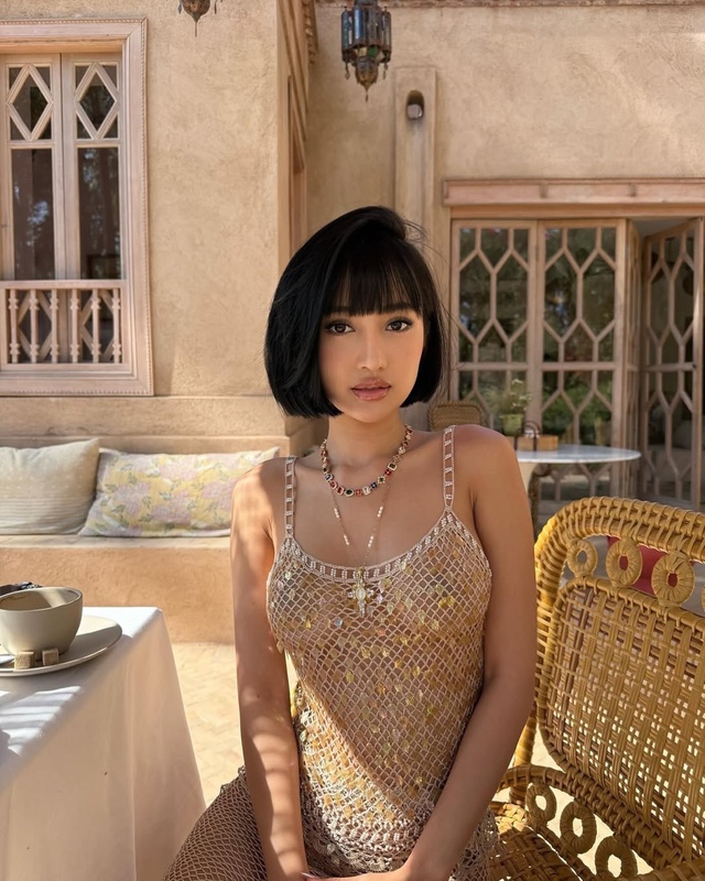 Khẳng định gu thời trang cá tính cùng dây chuyền layer nhiều lớp - Ảnh 3.