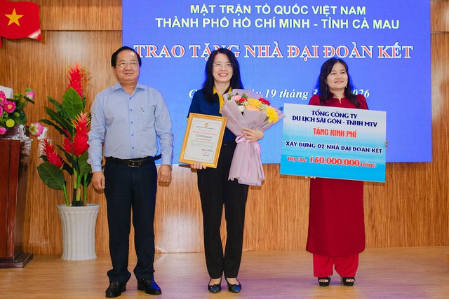 Saigontourist Group trao tặng ph&iacute; x&acirc;y dựng 02 căn nh&agrave; Đại đo&agrave;n kết tại tỉnh C&agrave; Mau - Ảnh 2.