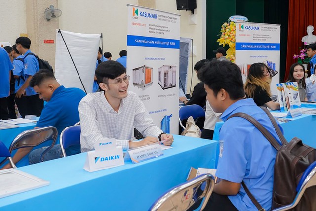 Daikin Vietnam hợp t&aacute;c hơn 45 trường nghề, ươm mầm nh&acirc;n lực cho ng&agrave;nh điện lạnh - Ảnh 2.
