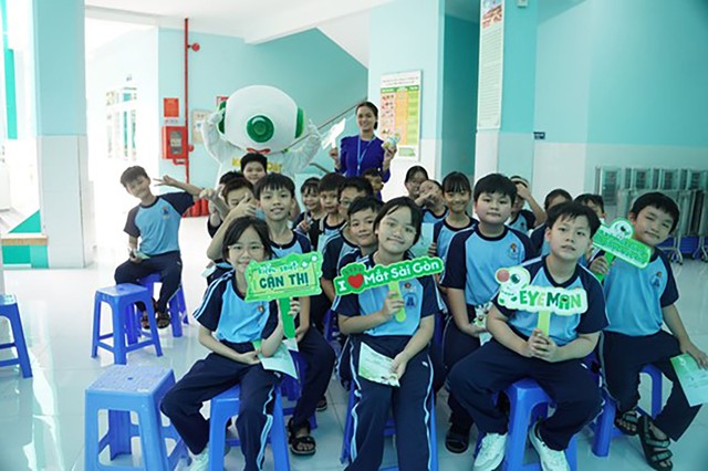 Mắt S&agrave;i G&ograve;n Ng&ocirc; Gia Tự: Chăm s&oacute;c thị lực học đường cho hơn 15.000 học sinh- Ảnh 4.