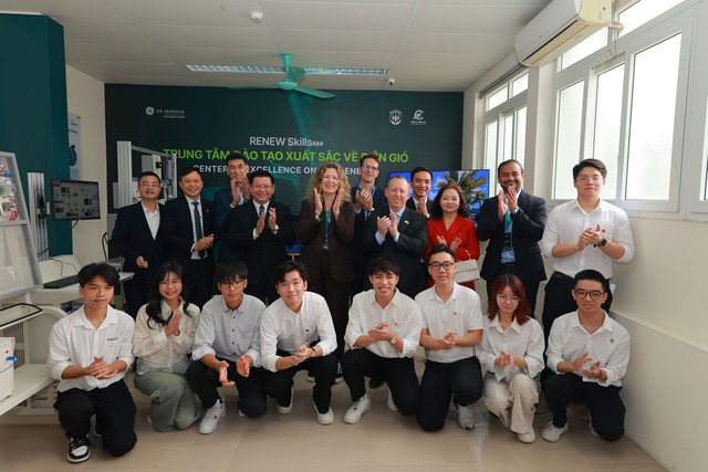 GE Vernova Foundation hỗ trợ đ&agrave;o tạo 4.000 sinh vi&ecirc;n ng&agrave;nh điện Việt Nam - Ảnh 3.