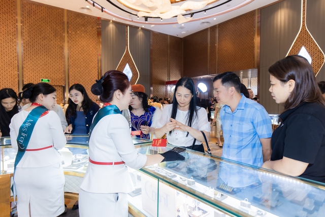 Triển l&atilde;m trang sức 'DOJI shining show' chuẩn bị đổ bộ Đ&agrave; Nẵng - Ảnh 4.