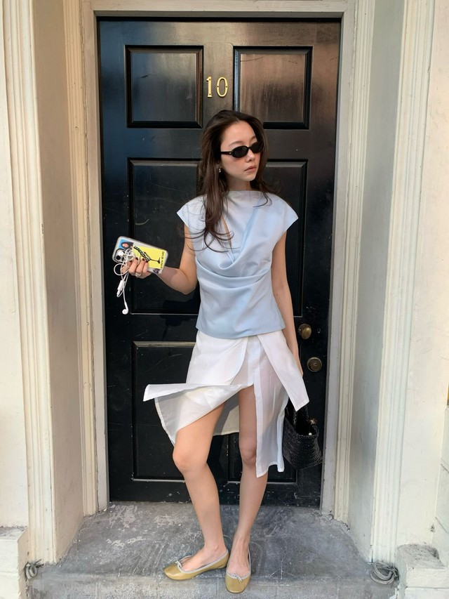 Mặc đồ xuyên thấu không hề phản cảm, quan trọng là bạn biết cách này - Ảnh 6.