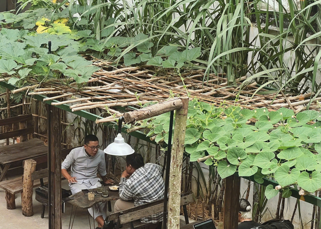 Th&ocirc;ng b&aacute;o đ&oacute;ng cửa x&uacute;c động của chủ qu&aacute;n c&agrave; ph&ecirc; nổi tiếng ở trung t&acirc;m TP.HCM - Ảnh 2.