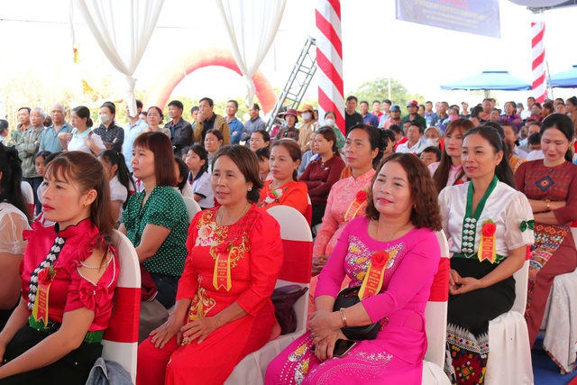 L&acirc;m Đồng khởi c&ocirc;ng 3 trường nội tr&uacute; li&ecirc;n cấp cho học sinh v&ugrave;ng bi&ecirc;n giới- Ảnh 4.