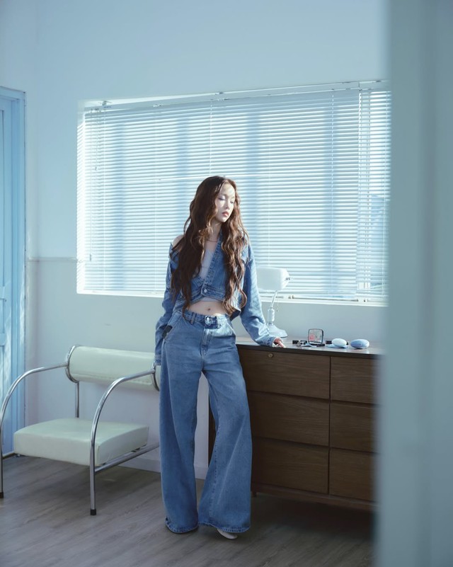 Làm mới phong cách mỗi ngày bằng những thiết kế denim cá tính- Ảnh 6.