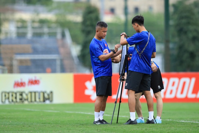 Trục dọc 'th&eacute;p' của U.23 Việt Nam!- Ảnh 2.