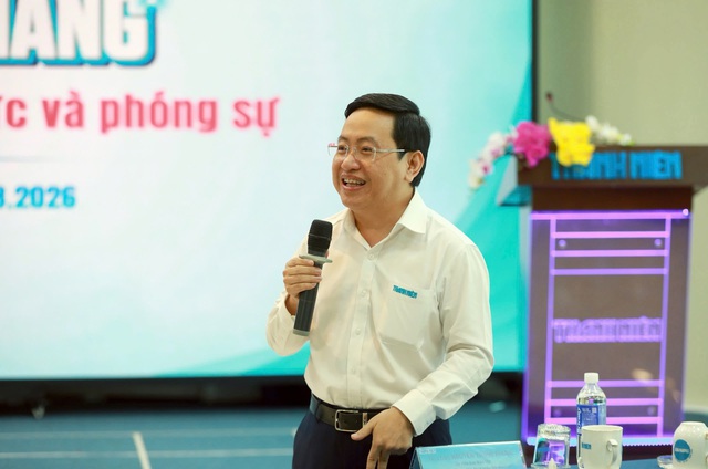 Sinh vi&ecirc;n ng&agrave;nh quan hệ c&ocirc;ng ch&uacute;ng trải nghiệm học thực tế tại b&aacute;o Thanh Ni&ecirc;n - Ảnh 1.