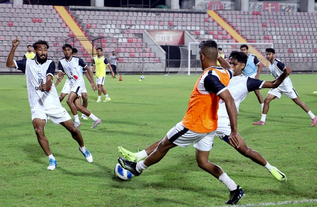 Đội tuyển Bangladesh sớm đến H&agrave; Nội, c&oacute; cựu cầu thủ Ngoại hạng Anh: Việt Nam quyết thắng để tăng bậc FIFA- Ảnh 1.