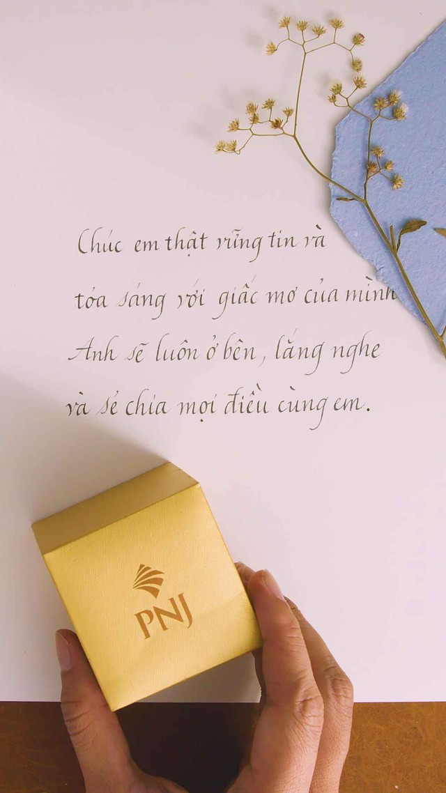 Lời ch&uacute;c tin y&ecirc;u cho ri&ecirc;ng n&agrave;ng dịp 8.3 qua từng d&ograve;ng thư tay Calligraphy- Ảnh 1.