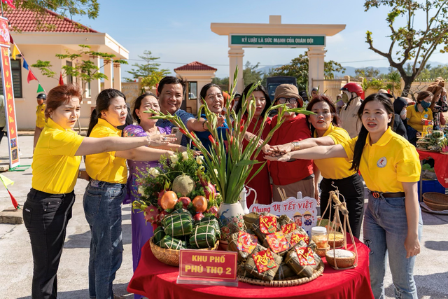 Sabeco t&ocirc;n vinh &lsquo;vị Tết Việt&rsquo; với h&agrave;nh tr&igrave;nh gắn kết người d&acirc;n ba miền - Ảnh 4.