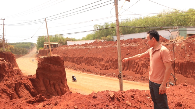 Nhiều nhà dân chênh vênh bên mép vực sâu: Chủ đầu tư nói gì? - Ảnh 5.